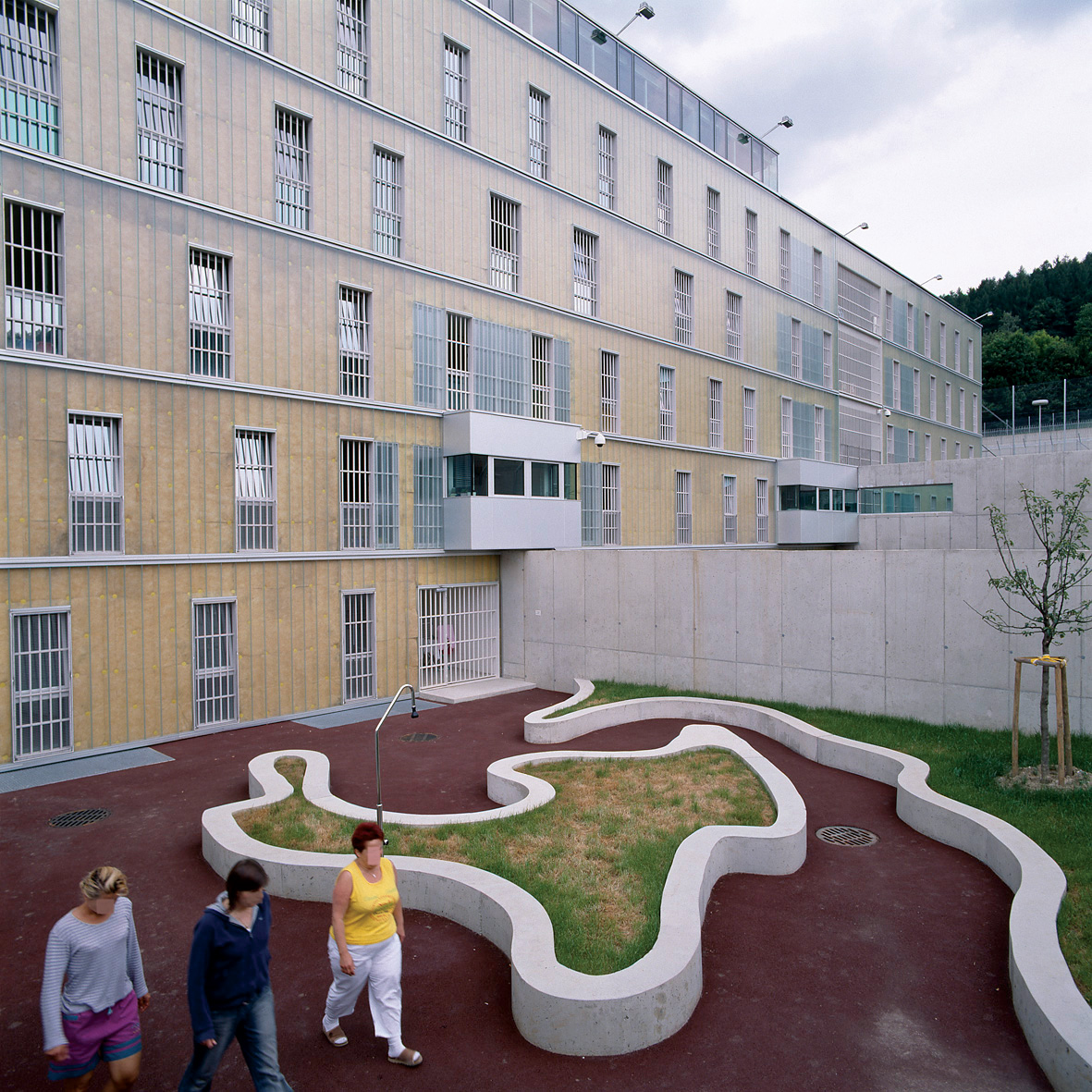 Prison, Architecture and Social Growth: Prison as an Active Component